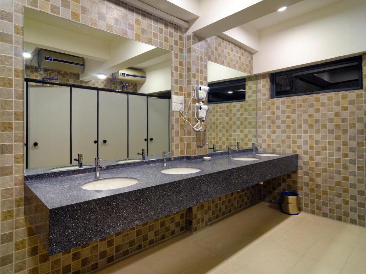 Bulatan Hostel Tanjong Aru Екстериор снимка